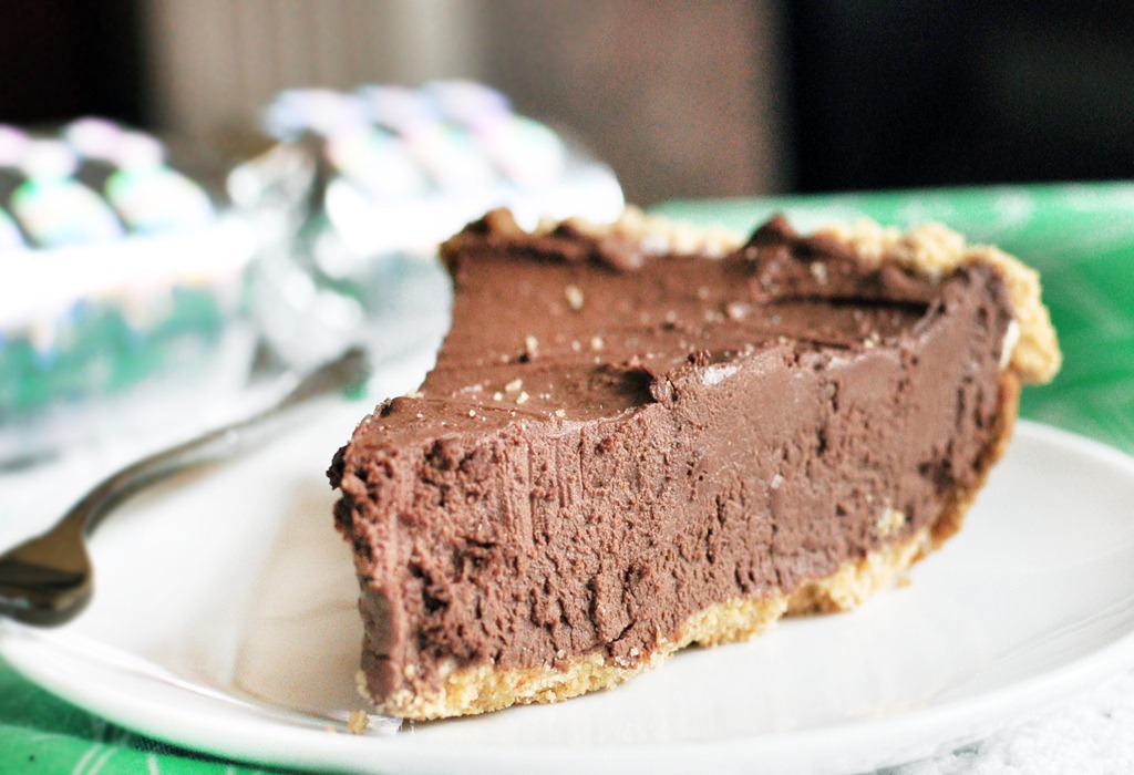 www.chocolatecoveredkatie.com