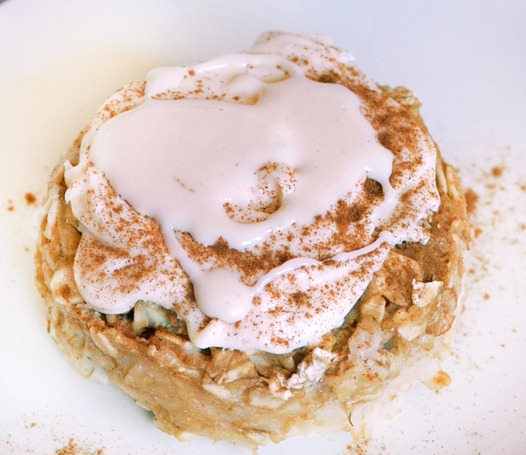 cinnamon roll baked oatmeal