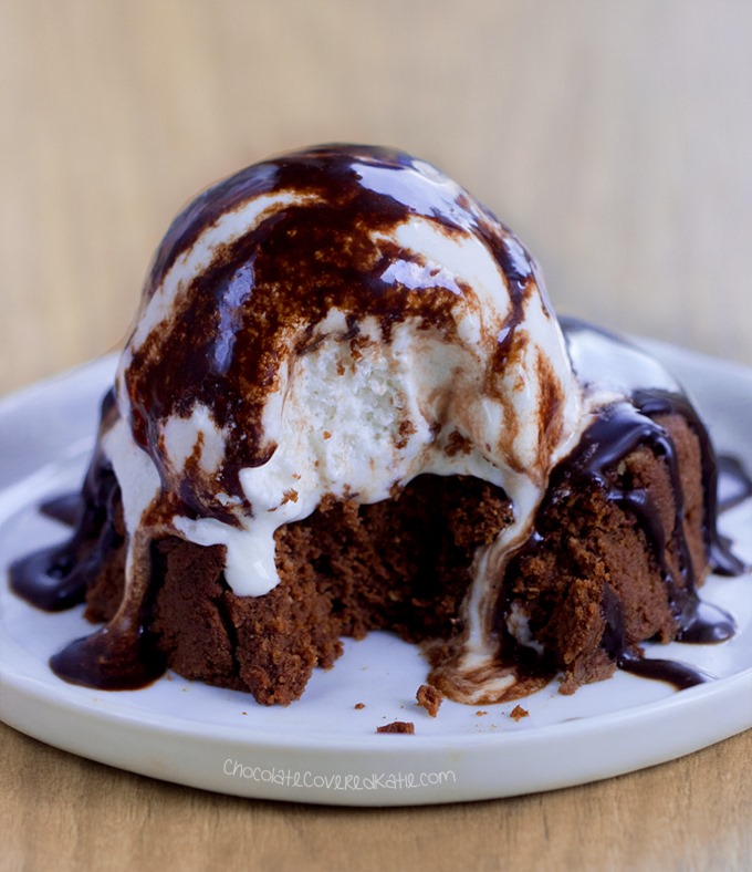 Flourless Chocolate Cake – Healthy & Vegan!