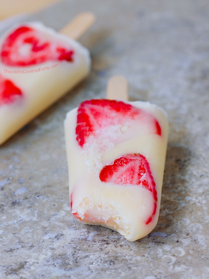 Frozen Yogurt Popsicles 3 Ingredients, Endless Flavors!