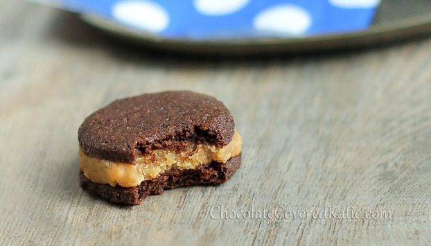 peanut butter stuffed oreos