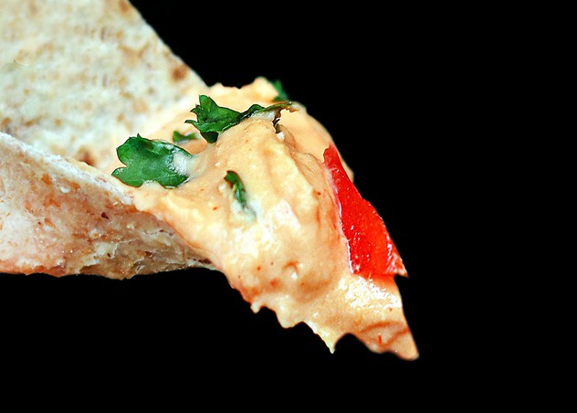 pizza hummus1